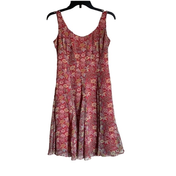 Jones New York Dresses & Skirts - Jones New York Dress. Size 4. Orange/red flowy dress with flowers. Like new.